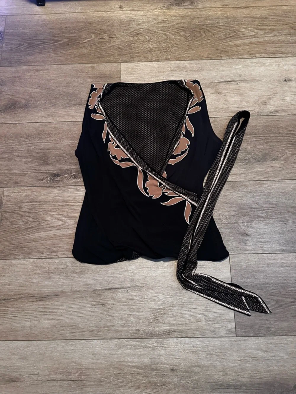 WHBM Matching Set - Picture 4 of 7